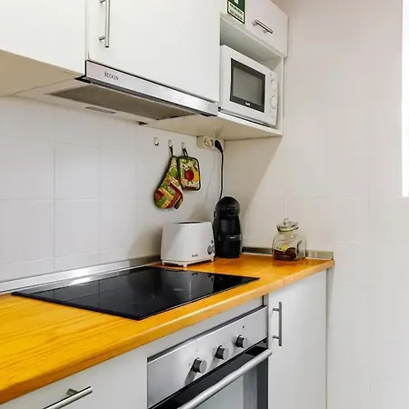Charming House In Do Almoxarife With Sea View. *